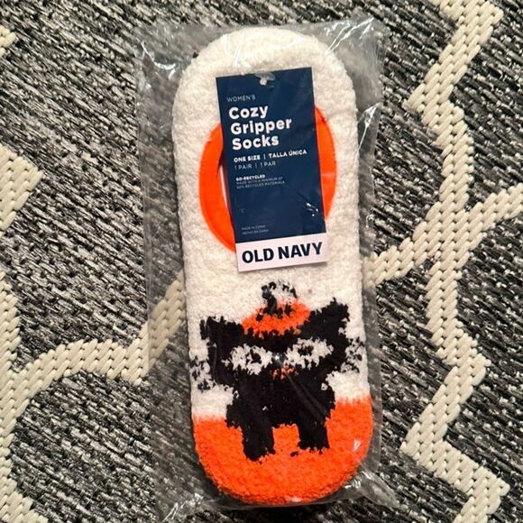 Black Cat Cozy Gripper Socks - Picture 3 of 3